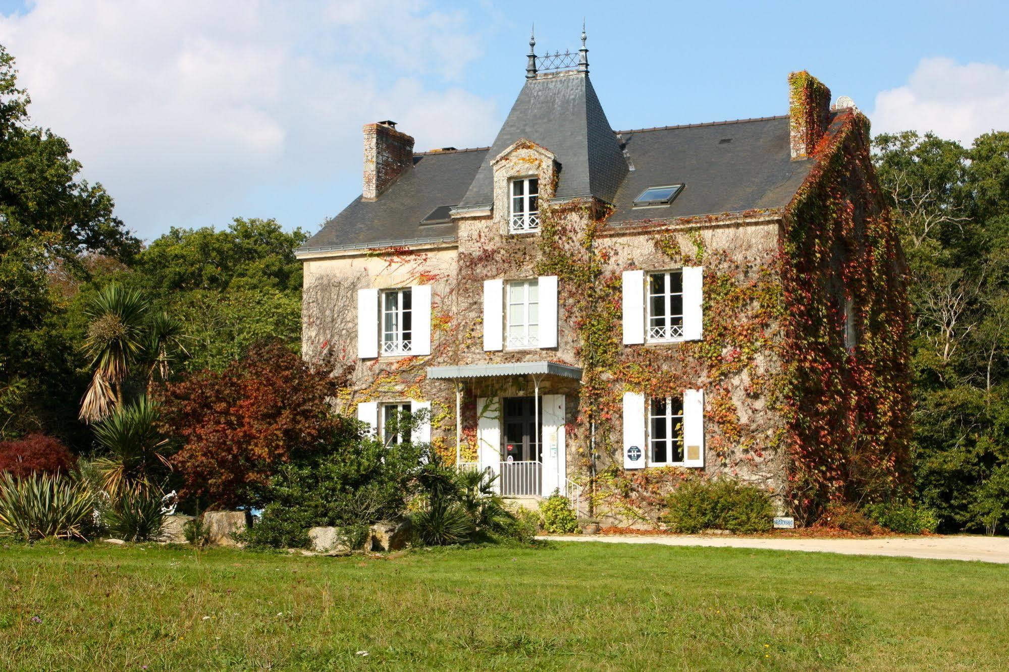 Domaine De Bodeuc Hotel Nivillac Exterior photo